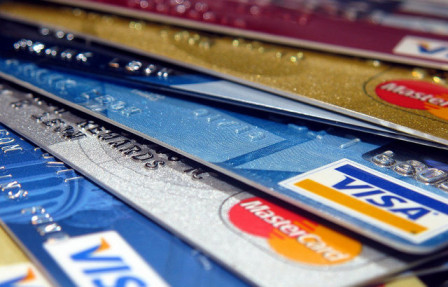 multi-credit-card-payment.jpg, Apr 2020